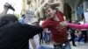 Amnesty International критикует власти Грузии за неспособность защитить права религиозных и сексуальных меньшинств, за пассивность и неоперативность в расследованиях фактов избиений оппозиционеров, за тревожную статистику по семейному насилию