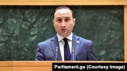 „ქართული ოცნების“ პარლამენტარი ანრი ოხანაშვილი, იურიდიულ საკითხთა კომიტეტის თავმჯდომარე