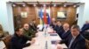 უკრაინისა და რუსეთის დელეგაციებს შორის მოლაპარაკებები. ბელოვეჟის ტევრი, 7 მარტი.