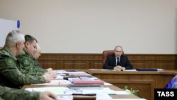 ვლადიმირ პუტინი შეიარაღებული ძალების გაერთიანებულ შტაბში. 16 დეკემბერი