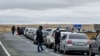 Ruși la frontiera cu Kazahstanul, fugind de mobilizarea pentru războiul din Ucraina