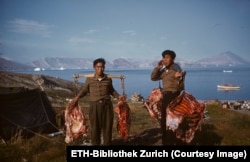 გრენლანდიელი კაცები. 1950-იანი წლები