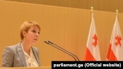 Гражданский сектор вздохнул с облегчением, когда 30 ноября парламент сделал выбор в пользу Нино Ломджария