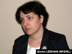 თინათინ ხიდაშელი