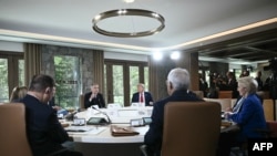 Лидерите на Г7 на состанок во Канада, каде што американскиот претседател беше присутен само првиот ден, јуни 2025 година