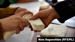 Помимо Озургети и Хашури второй тур голосования состоится в Кутаиси, Мартвили, Казбеги и Боржоми