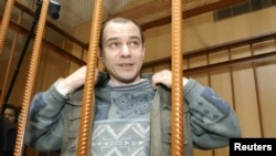 Игорь Сутягин в суде, 2004 год