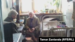 Встреча с министром здравоохранения длилась около трех часов, однако депутатов не удовлетворили многие его ответы. Они так и не смогли получить исчерпывающую информацию и увидеть связную картину положения дел в здравоохранении