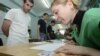 Оппозиционеры опасаются, что в преддверие выборов существует вероятность того, что появятся сотни и даже тысячи новых избирателей