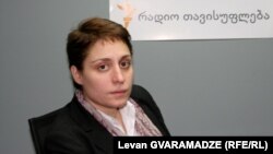 ელენე ხოშტარია