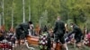 Пахаваньне памёрлага ад каранавірусу пад Масквой, 26 траўня 2020 году.