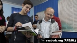 Сяргей Казакоў і Зьміцер Дрозд.