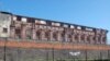 Трудно представить, что в центре зеленого яркого курортного города есть такое жуткое место, где возникает ощущение, что ты попал в застенки советской эпохи