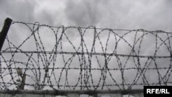Драка заключенных обернулась крупным пожаром на територии колонии