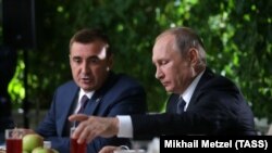 Путин и один из его любимцев, тульский губернатор Дюмин. Отличник по версии "Незыгаря"