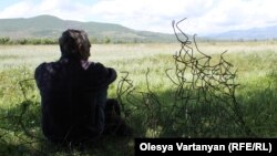 В условиях, когда ни государство, ни общество не готовы к частной собственности в сфере землепользования, форсировать земельную реформу ни к чему – вместо преобразования можно получить вал имущественных или даже социальных конфликтов