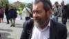 Сергей Мохнаткин на прогулке оппозиционных писателей и музыкантов в Москве в мае 2012 года