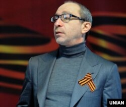 Мэр Харкава Генадзь Кернес падчас зьезду дэпутатаў Крыма і паўднёва-ўсходніх абласьцей Украіны ў Харкаве, люты 2014 году