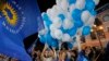 Представители правящей силы главным достижением уходящего года считают проведение свободных и демократических парламентских выборов и победу в них