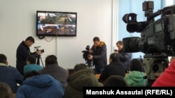 Бұрынғы банкир Жомарт Ертаевтың соты. Алматы, 26 желтоқсан 2019 жыл.