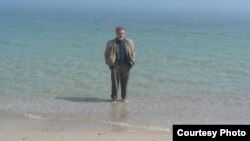 Анатолий Разумов на море