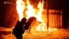 Рятувальники гасять пожежу після російського удару по критичній інфраструктурі на Чернігівщині, 15 вересня 2025 року