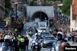 Prenošenje papinog kovčega do crkve Svete Marije Velike u Rimu, 26. april 2025.