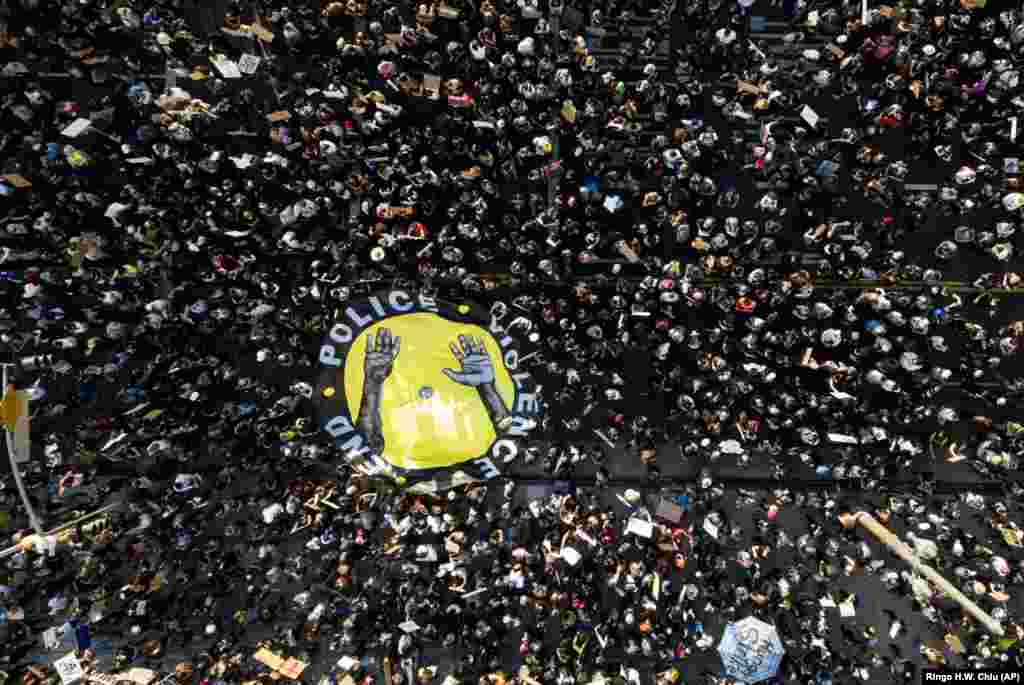 დემონსტრაცია ლოს ანჯელესის ცენტრში (AP Photo/Ringo H.W. Chiu)&nbsp;